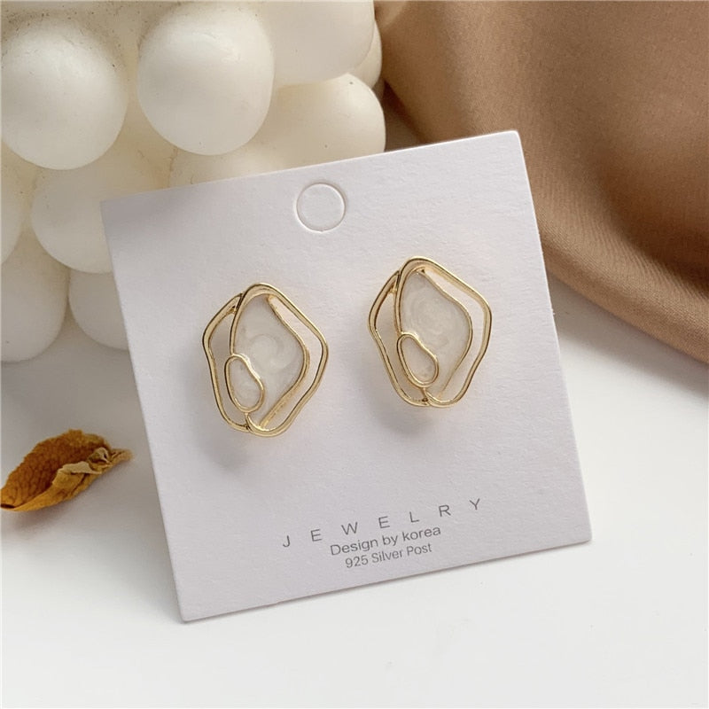 Elegant earrings