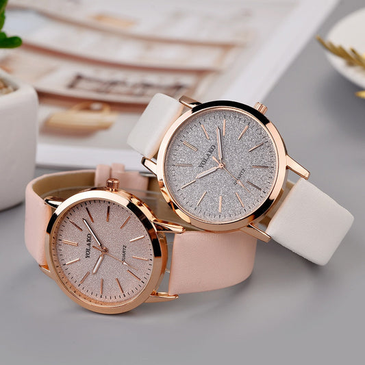 Women's watch with glittery dial