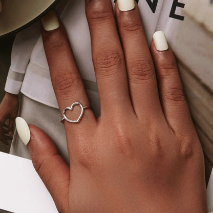 Minimalistic ring - heart