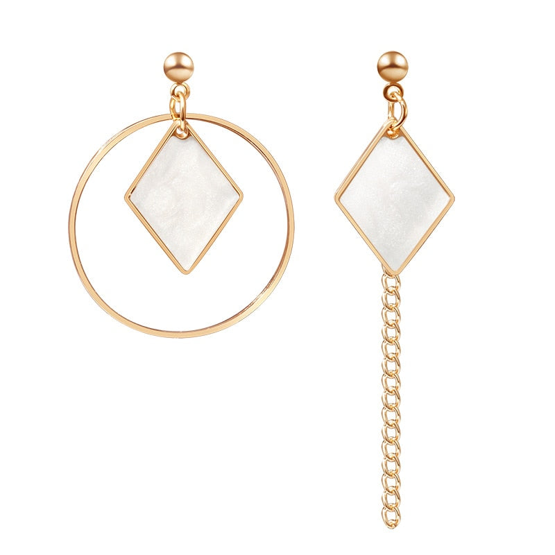 Hanging geometric earrings