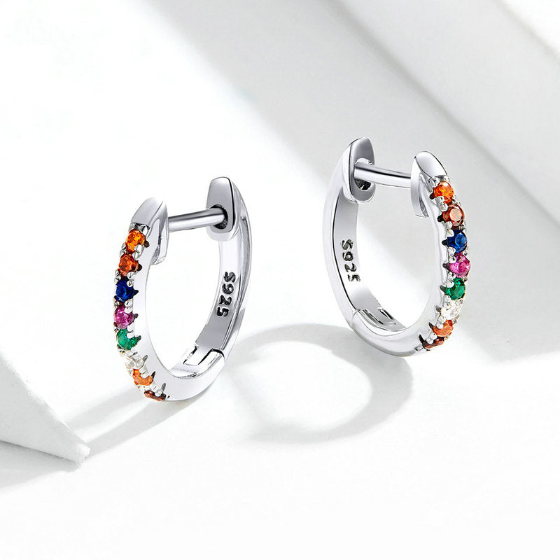 Earrings with zirconia