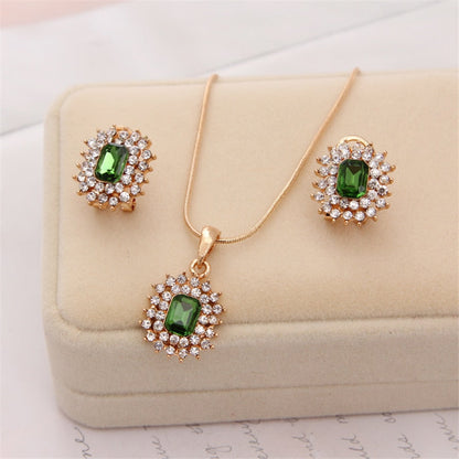 Jewelry set with zirconia