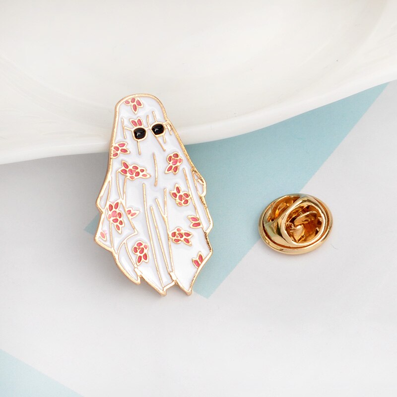 Pin - ghost in flowers