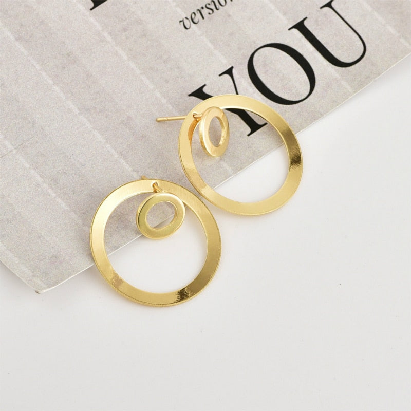 Circle earrings