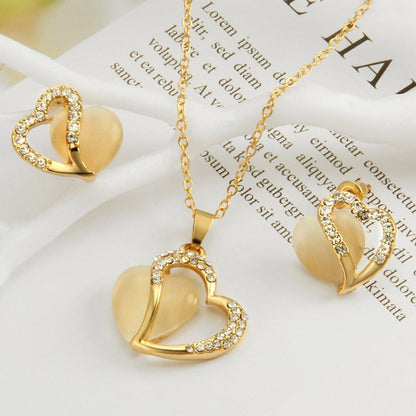 Heart-shaped jewelry set