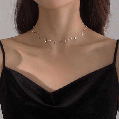 Choker type necklace