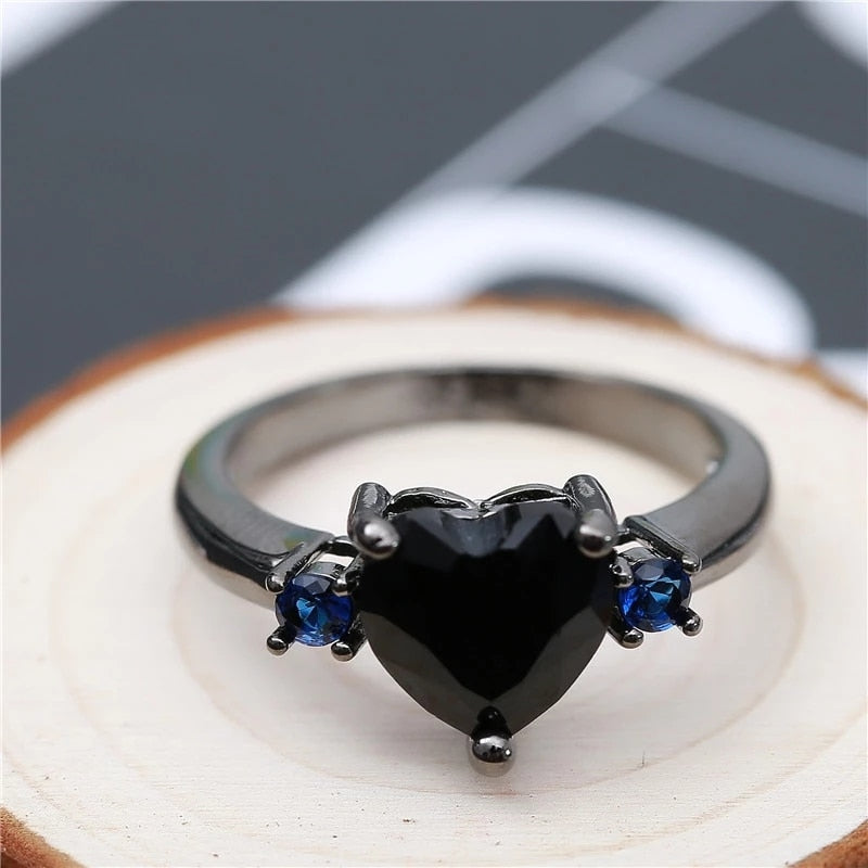 Black heart ring