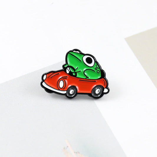 Pin - frog in a car