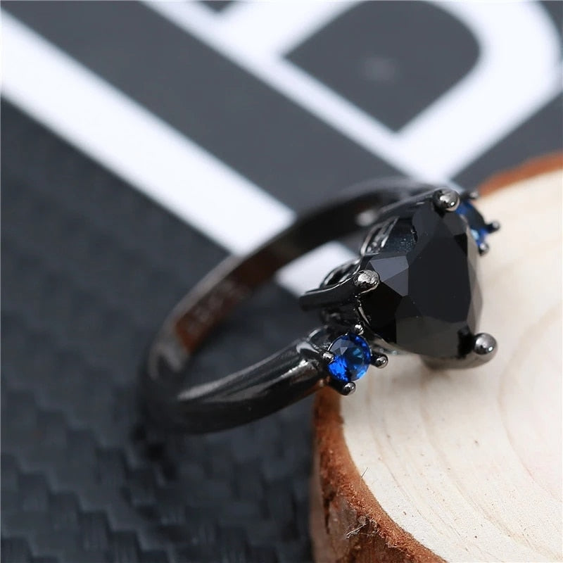 Black heart ring