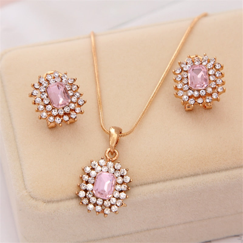 Jewelry set with zirconia