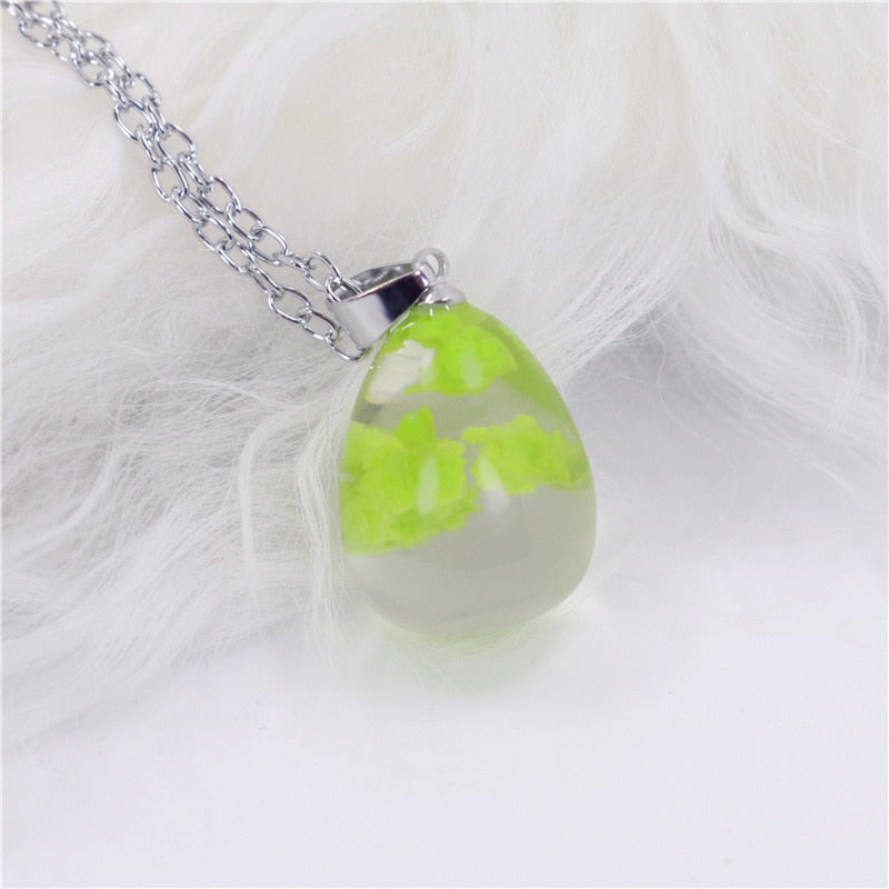 Glow in the dark necklace