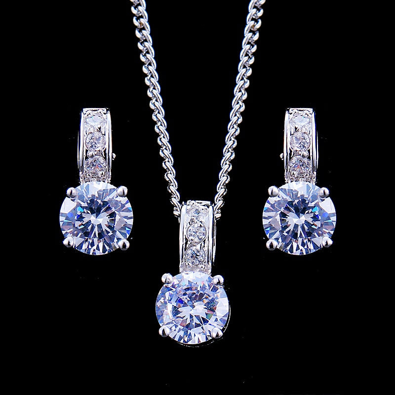 Jewelry set with zirconia