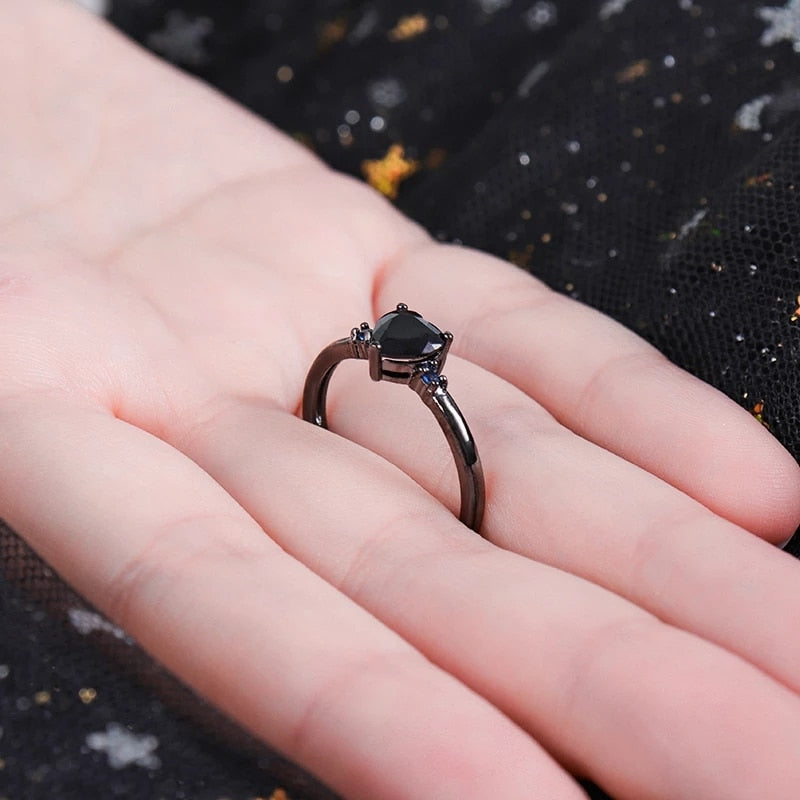 Black heart ring