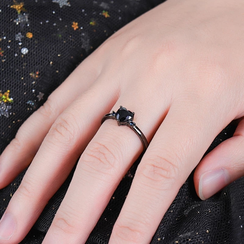 Black heart ring