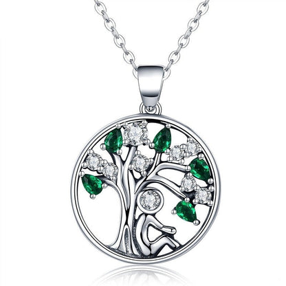 Necklace with a tree motif