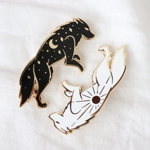 Set of wolf pins