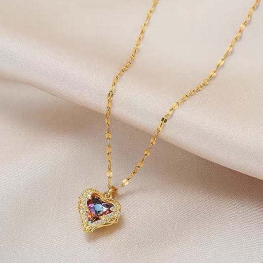 Necklace with a heart-shaped pendant with zircons